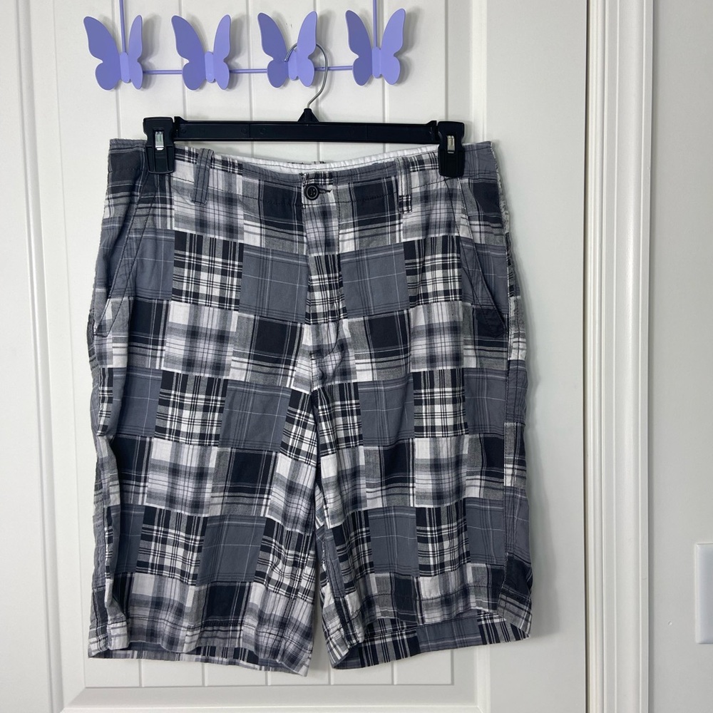 EUC Faded Glory men’s gray white plaid pocket comfortable‎ casual shorts size 32